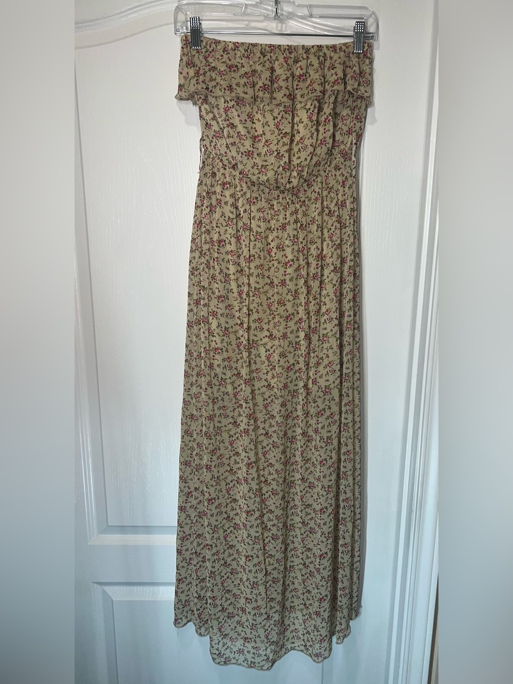 No Boundaries Floral Strapless Maxi Dress Bare Beige Combo Women’s Size Medium